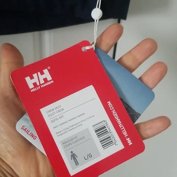 VEST - Picture 2 of 7